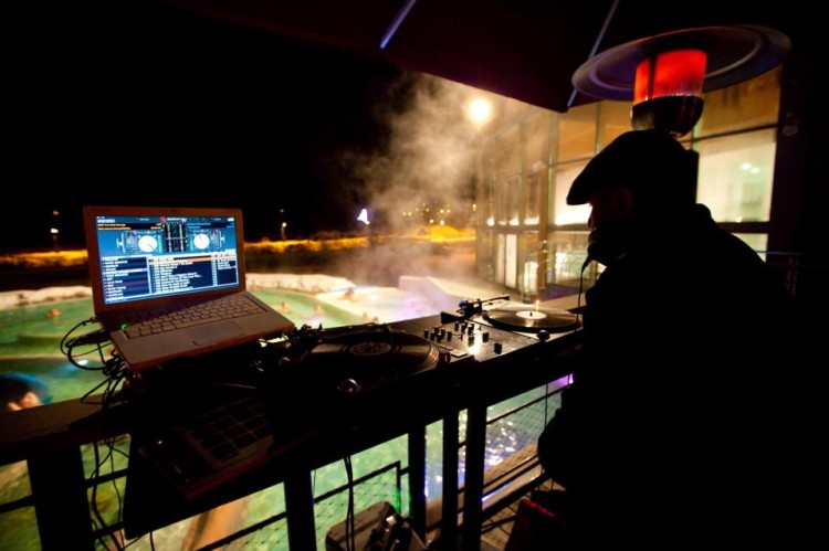 Mix au grands bains de Monetier-Les-Bains, Serre Chevalier / Crédit Photo : Antoine Deudon